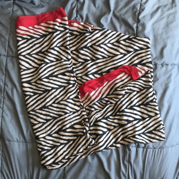 Cejon red and black zebra patterned infinity scarf. Brand new with tags. - Picture 2 of 9